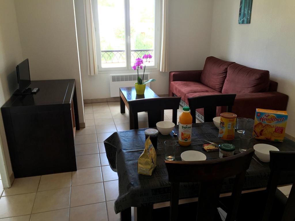 Resid'Artel Cadarache - Iter Hotell Saint-Paul-les-Durance Exteriör bild