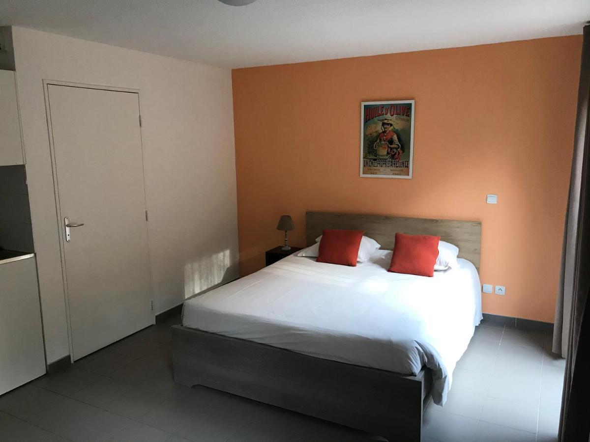 Resid'Artel Cadarache - Iter Hotell Saint-Paul-les-Durance Exteriör bild