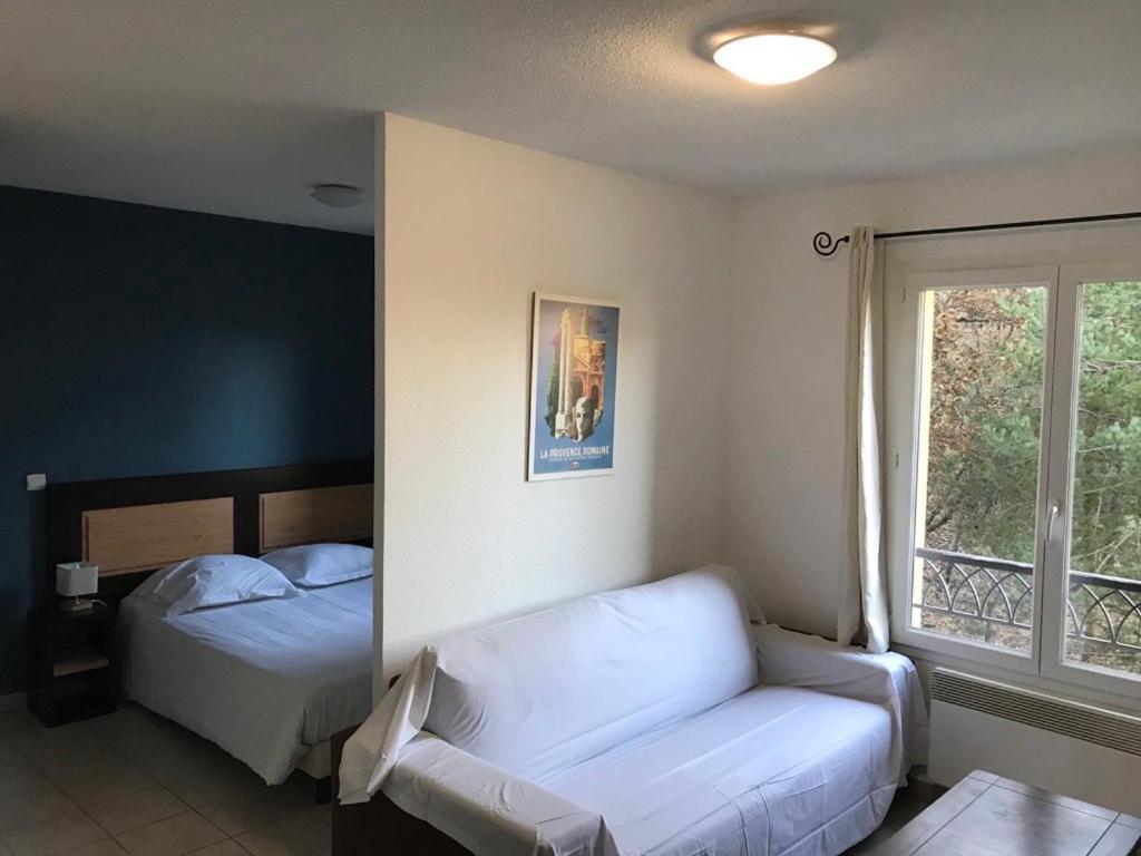 Resid'Artel Cadarache - Iter Hotell Saint-Paul-les-Durance Exteriör bild