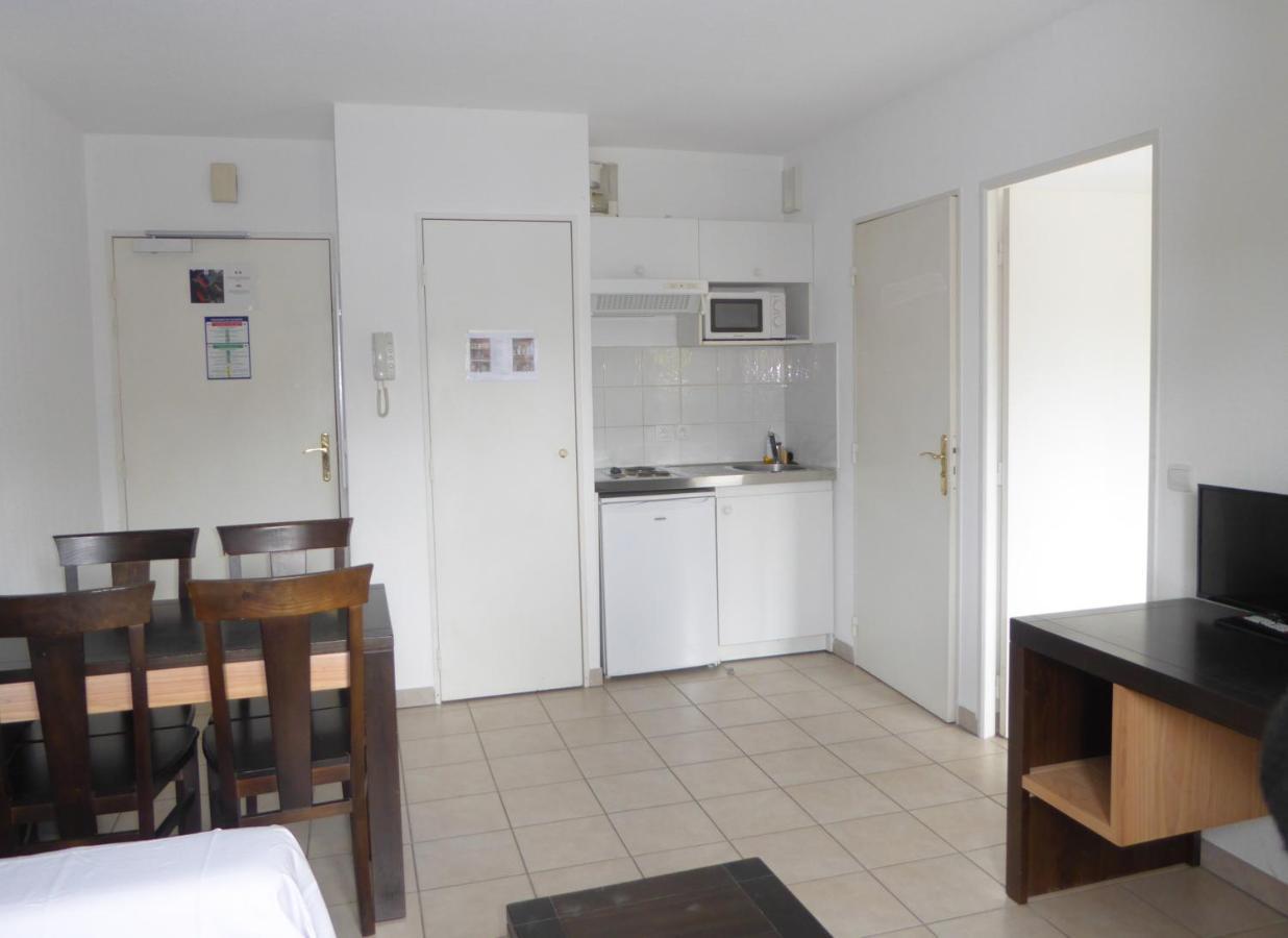 Resid'Artel Cadarache - Iter Hotell Saint-Paul-les-Durance Exteriör bild