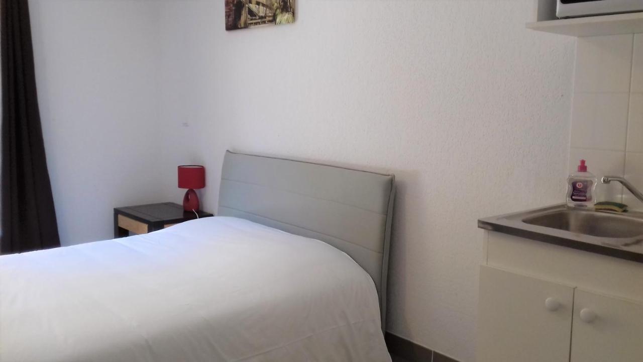 Resid'Artel Cadarache - Iter Hotell Saint-Paul-les-Durance Exteriör bild